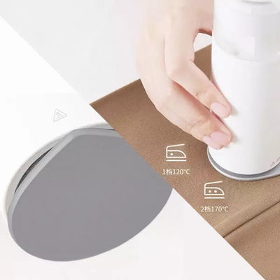 Solvant portatif de ride de vapeur de tissu de voyage pour des vêtements USB 130W tenu dans la main