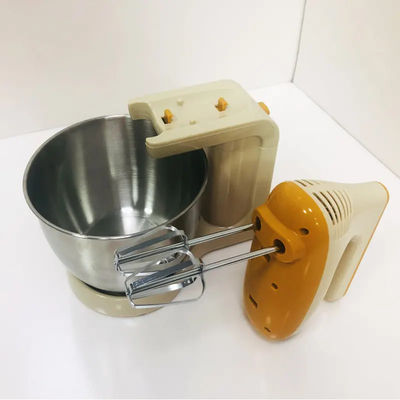 L'outil à main de cuisson d'oeufs de gâteau de mélangeur jaune de machine 150W a adapté aux besoins du client